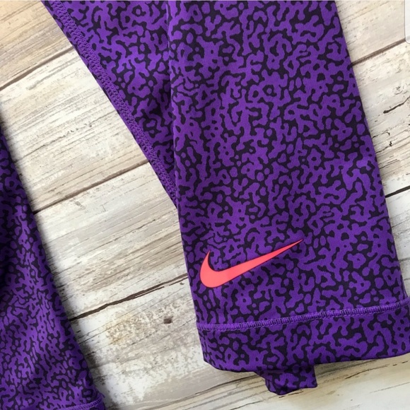 Nike Pro Mezzo Purple Print Capris - Picture 5 of 7